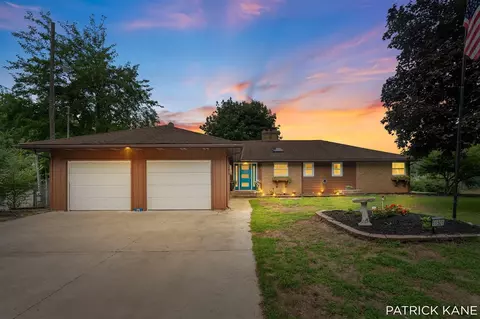 11501 S West County Line, Greenville, MI 48838