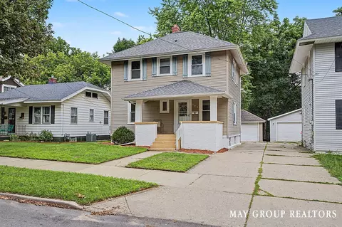 143 Burr Oak, Grand Rapids, MI 49505