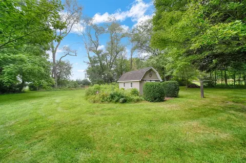 Exterior - 10935 Warner, Concord, MI 49237 photo 8 of 10