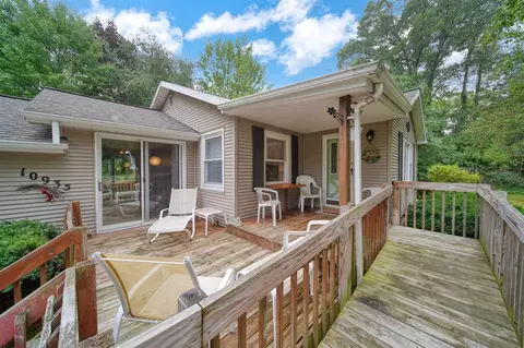 Exterior - 10935 Warner, Concord, MI 49237 photo 2 of 10