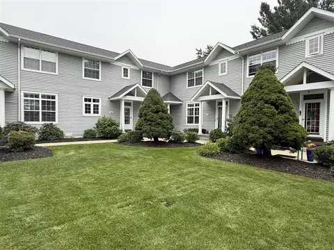 110 N Washington #E, Douglas, MI 49406