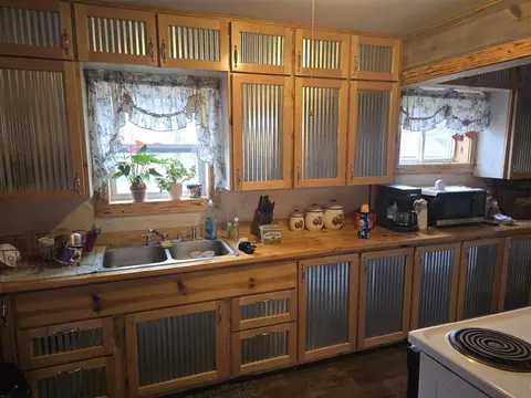 Kitchen - 804 E State, Colon, MI 49040 photo 1 of 4