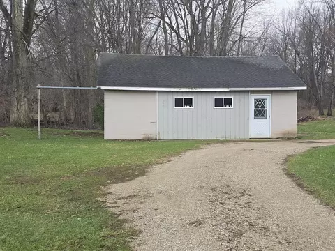 Exterior - 804 E State, Colon, MI 49040 photo 8 of 11