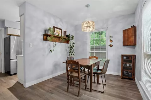 Dining - 110 Haymac, Parchment, MI 49004 photo 1 of 2