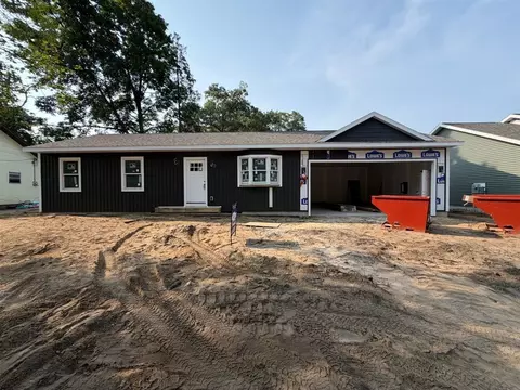 377 E Frst, Muskegon, MI 49442