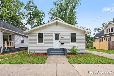 449 Leonard, Muskegon, MI 49442