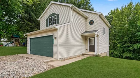 10325 Michael, Pinckney, MI 48169