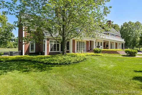Exterior - 560 Saddlebrook, Ada, MI 49301 photo 10 of 17