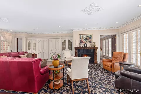 Living - 560 Saddlebrook, Ada, MI 49301 photo 10 of 16