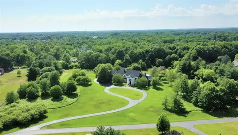 View/Area - 560 Saddlebrook, Ada, MI 49301 photo 2 of 4