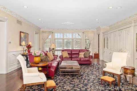 Living - 560 Saddlebrook, Ada, MI 49301 photo 12 of 16