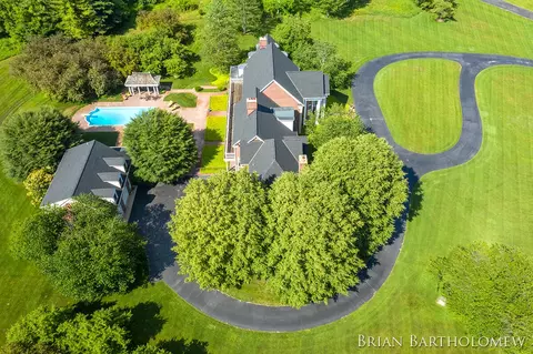 View/Area - 560 Saddlebrook, Ada, MI 49301 photo 3 of 4