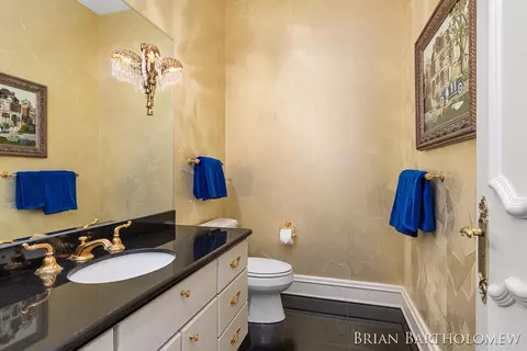 Bath - 560 Saddlebrook, Ada, MI 49301 photo 2 of 8