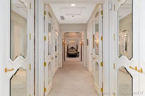 Entry Way - 560 Saddlebrook, Ada, MI 49301 photo 9 of 10