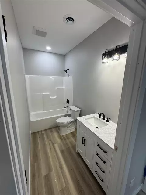 Bath - 10833 Hoffman, Three Rivers, MI 49093 photo 1 of 2