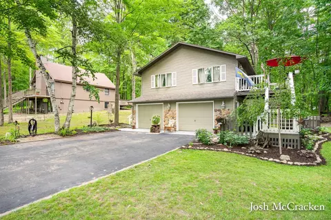 11339 Alpine, Stanwood, MI 49346