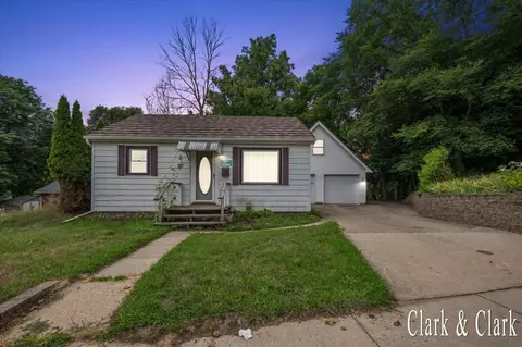 507 Quarterline, Portland, MI 48875
