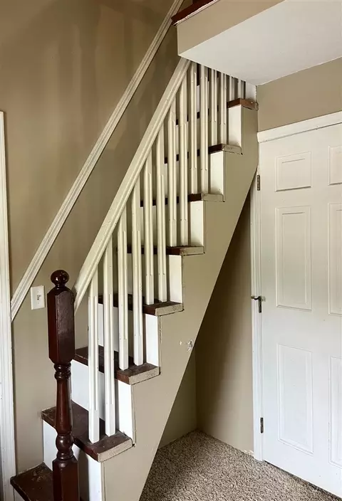Entry Way - 4724 Flat Riv, Belding, MI 48809 photo 5 of 6