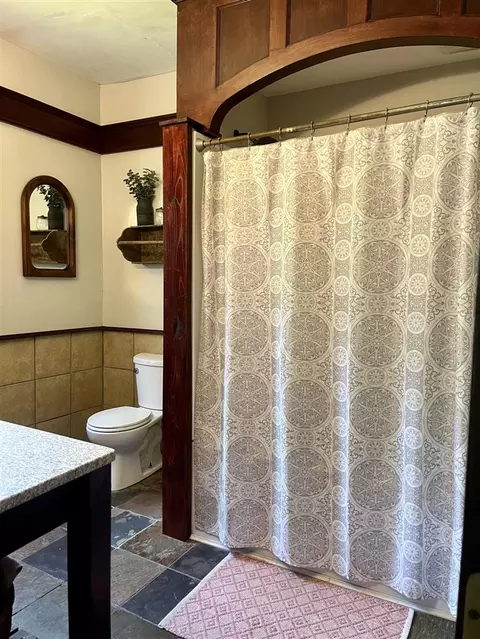 Bath - 4724 Flat Riv, Belding, MI 48809 photo 1 of 6