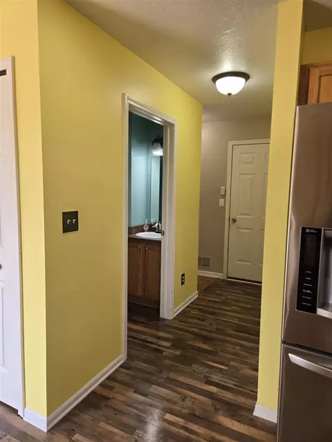 Entry Way - 33445 Bay Hl, Romulus, MI 48174 photo 2 of 6