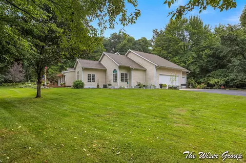 14761 Trillium, Augusta, MI 49012