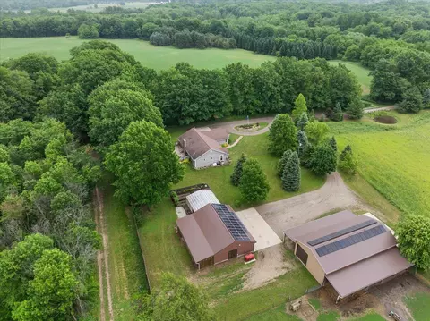 View/Area - 805 W Moore, Grant, MI 49327 photo 3 of 13
