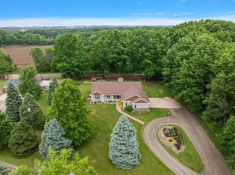 View/Area - 805 W Moore, Grant, MI 49327 photo 9 of 13