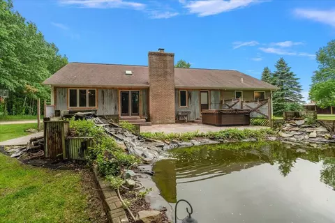 Exterior - 805 W Moore, Grant, MI 49327 photo 5 of 14
