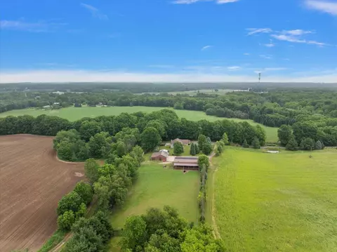View/Area - 805 W Moore, Grant, MI 49327 photo 11 of 13