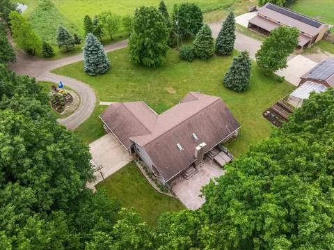 View/Area - 805 W Moore, Grant, MI 49327 photo 5 of 13