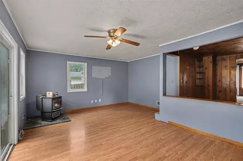 Living - 888 Riverview, Plainwell, MI 49080 photo 2 of 3