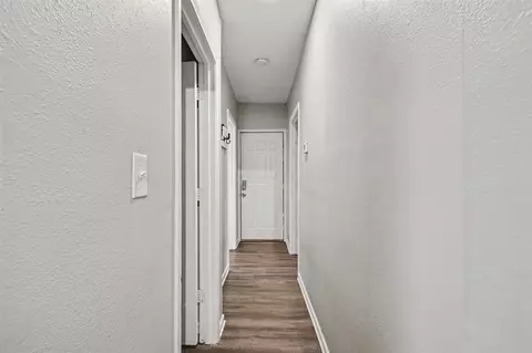 Entry Way - 527 Webb, Jackson, MI 49202 photo 2 of 2