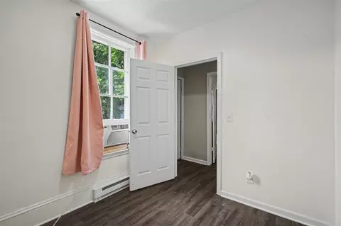 Bedroom - 527 Webb, Jackson, MI 49202 photo 5 of 6