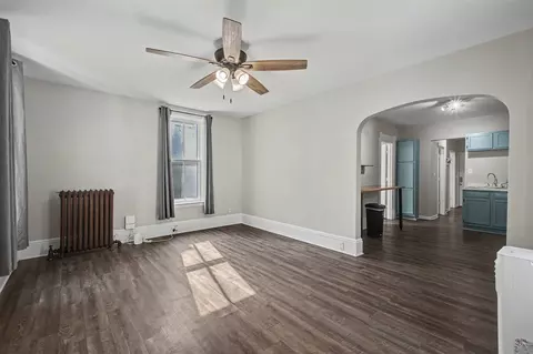 Living - 527 Webb, Jackson, MI 49202 photo 1 of 4