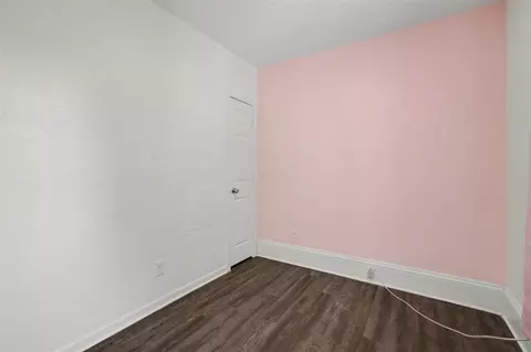 Bedroom - 527 Webb, Jackson, MI 49202 photo 6 of 6