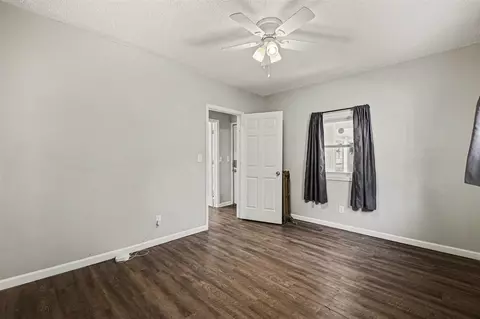 Bedroom - 527 Webb, Jackson, MI 49202 photo 1 of 6