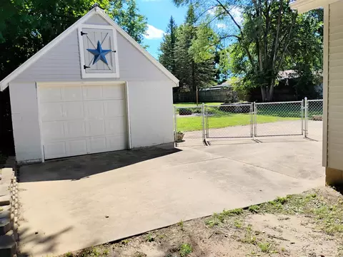 Exterior - 3957 Flansburg, Jackson, MI 49203 photo 3 of 6