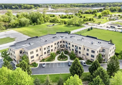 29 E 6th #304, Holland, MI 49423