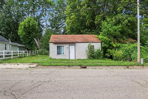5804 Vermont, Portage, MI 49024
