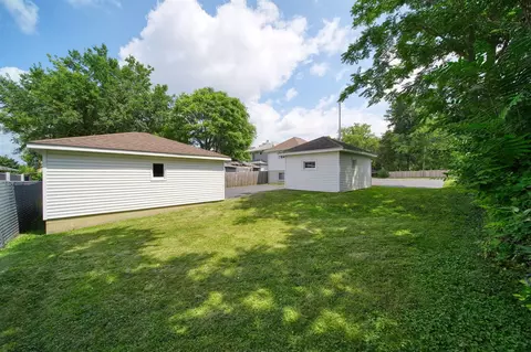 Exterior - 208 S Brown, Jackson, MI 49203 photo 8 of 10