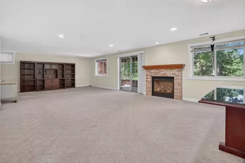 Living - 4729 Dimond, Dimondale, MI 48821 photo 6 of 8