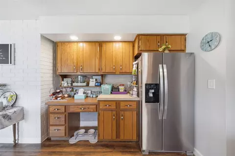 Kitchen - 6060 Lansing, Jackson, MI 49201 photo 4 of 4