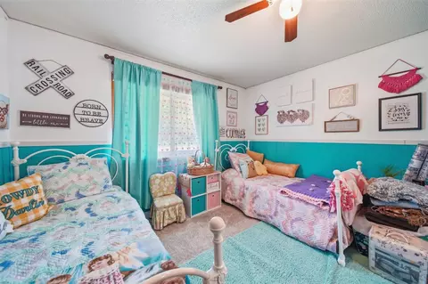 Bedroom - 6060 Lansing, Jackson, MI 49201 photo 6 of 6