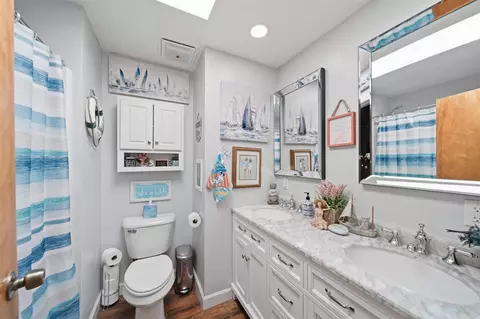 Bath - 6060 Lansing, Jackson, MI 49201 photo 2 of 3