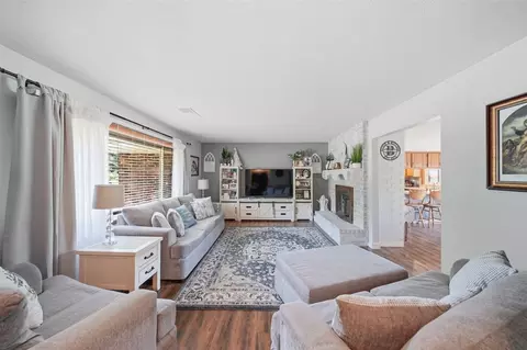 Living - 6060 Lansing, Jackson, MI 49201 photo 1 of 3