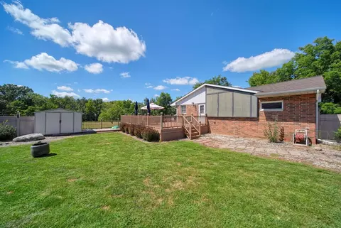 Exterior - 6060 Lansing, Jackson, MI 49201 photo 10 of 20