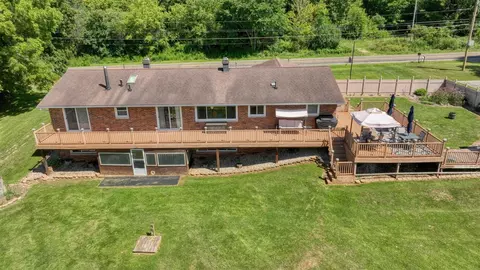 Exterior - 6060 Lansing, Jackson, MI 49201 photo 19 of 20