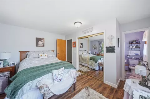 Bedroom - 6060 Lansing, Jackson, MI 49201 photo 1 of 6