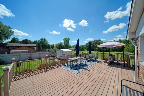 Exterior - 6060 Lansing, Jackson, MI 49201 photo 7 of 20