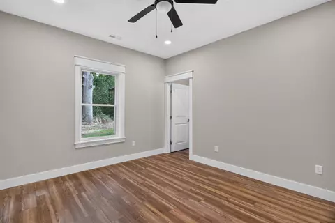 Bedroom - 9620 Rexford, Jackson, MI 49201 photo 7 of 10